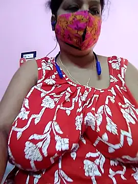 Snapshot of Kayra_34 chatting on October 17, 10:07 am Kayra 34 online show from October 17, 10:07 am