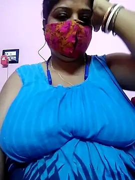 Snapshot of Kayra_34 chatting on September 16, 4:37 pm Kayra 34 online show from September 16, 4:37 pm