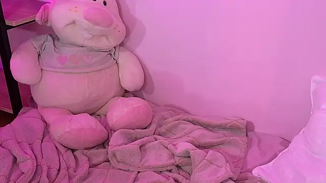 ELLIEJAY online show from October 17, 5:43 am