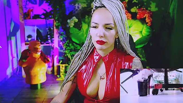 MonicaMaxwel online show from January 10, 10:53 am