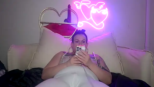 quinnmariexo online show from January 10, 3:44 am