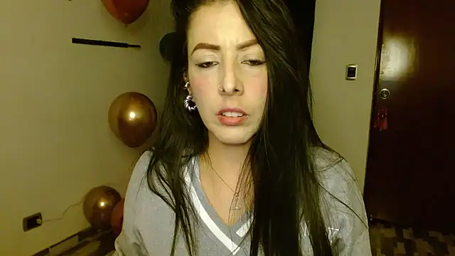 Snapshot of ella_peck chatting on September 19, 4:33 am ella peck online show from September 19, 4:33 am