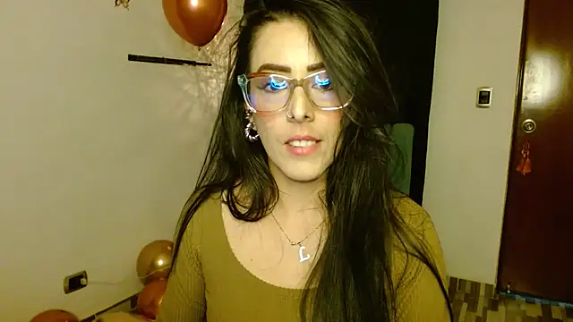 Snapshot of ella_peck chatting on September 23, 2:54 am ella peck online show from September 23, 2:54 am