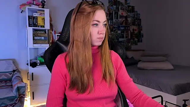 LinaWitch online show from October 21, 2:21 pm