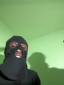 Fuckbudiez online show from May 18, 8:37 pm