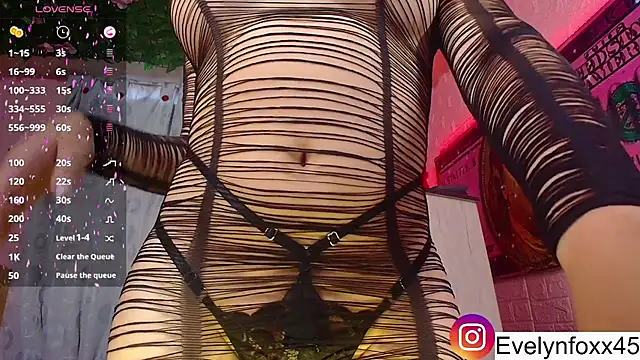 eve foxx online show from October 26, 10:16 pm