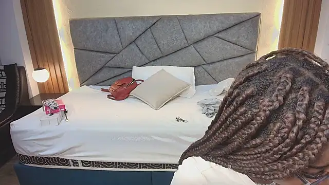 Raquel jones online show from April 8, 7:16 pm