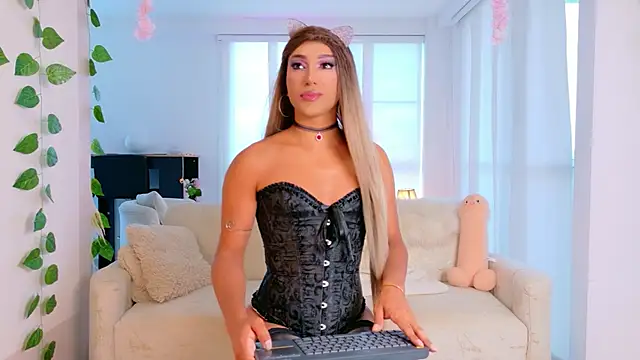 AnikaDragun online show from September 30, 10:03 pm