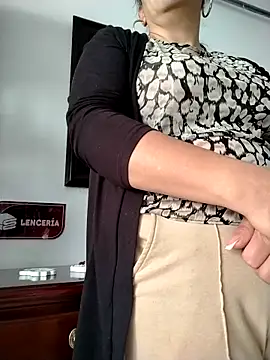 Natasha miilf online show from April 21, 12:56 pm