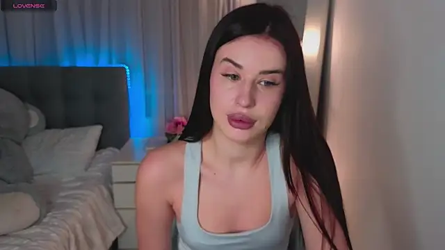 Milkissss online show from April 19, 7:19 am