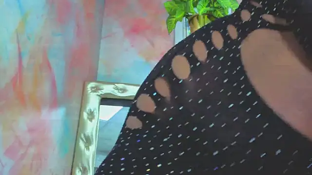 Idiris big online show from February 12, 7:04 pm