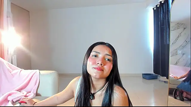 Emi latingirl online show from March 16, 8:13 pm