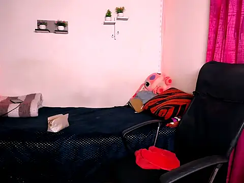 Verushka Stanford online show from March 27, 12:28 pm