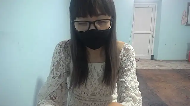 Snapshot of elllaaxx chatting on September 15, 6:00 am elllaaxx online show from September 15, 6:00 am