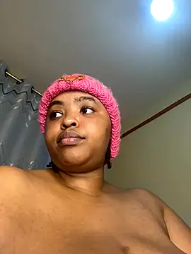 Linahlove online show from October 30, 9:49 pm