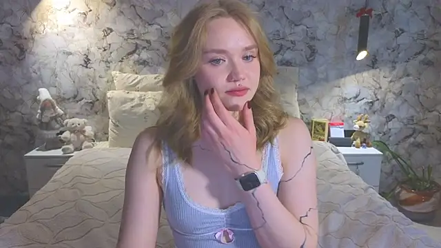 Aurora Golden1 online show from April 6, 4:46 am