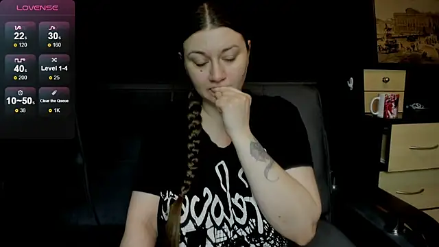 AlisaBacker online show from March 26, 4:09 pm