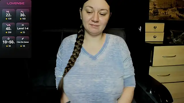 AlisaBacker online show from April 24, 9:06 pm