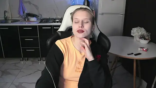 MertyXX online show from April 23, 9:17 pm