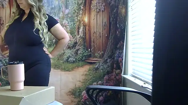 Paisleehaze online show from April 9, 2:55 pm