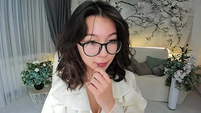 AgnieszkaBanana online show from November 8, 7:30 pm