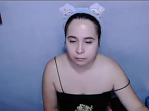 SubLayla01 online show from February 3, 5:28 pm