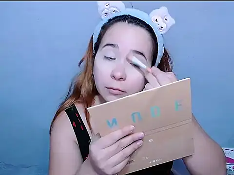 SubLayla01 online show from November 24, 6:21 pm