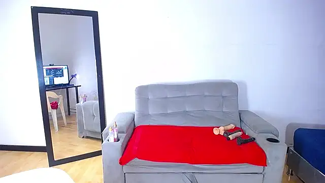 exotic karmella online show from February 4, 9:40 pm