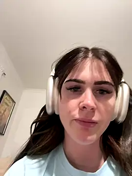 aus queen online show from October 30, 3:46 pm