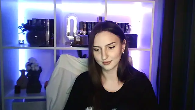 X Alisa online show from April 14, 6:52 pm