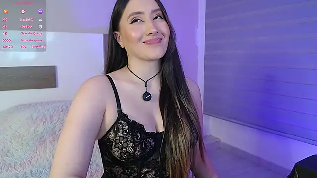 PiaSmile online show from October 23, 11:00 pm