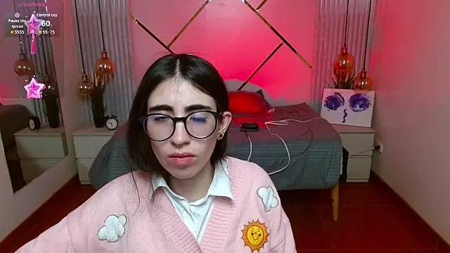 LenaRoses online show from April 20, 7:39 pm