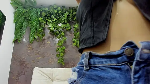 alice greco online show from December 3, 9:06 pm