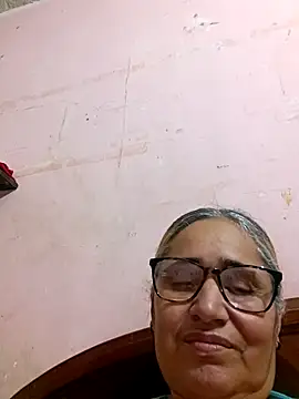  candi online show from November 30, 2:27 am