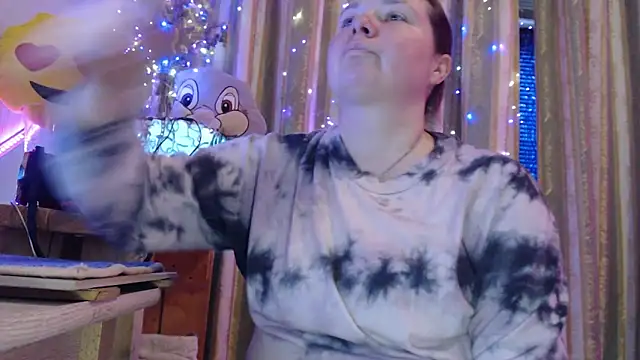 amorelara online show from April 19, 1:33 pm