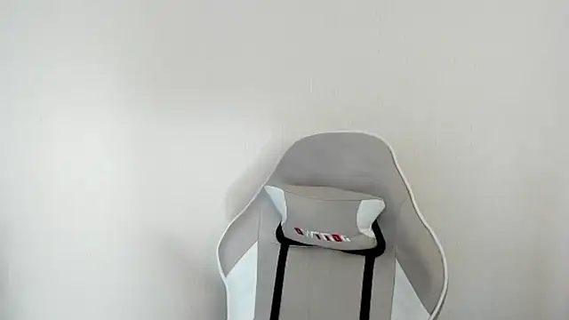 StellaDavis online show from February 19, 10:04 am