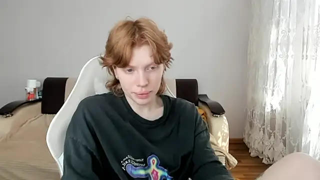 StellaDavis online show from July 12, 10:38 am
