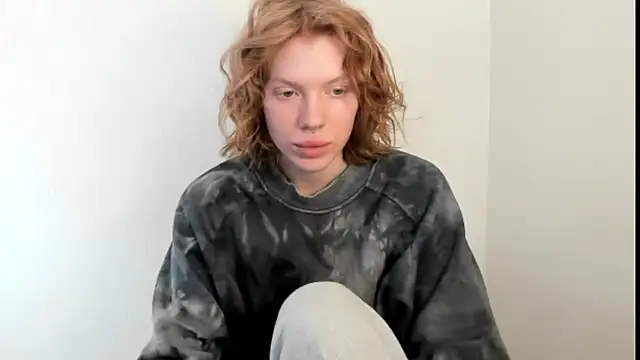 StellaDavis online show from October 2, 9:14 am