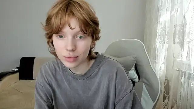 StellaDavis online show from July 8, 11:01 am