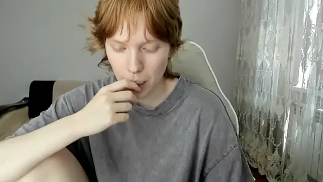 StellaDavis online show from July 2, 9:48 am
