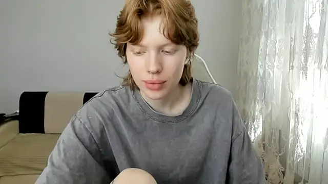 StellaDavis online show from June 16, 10:05 am
