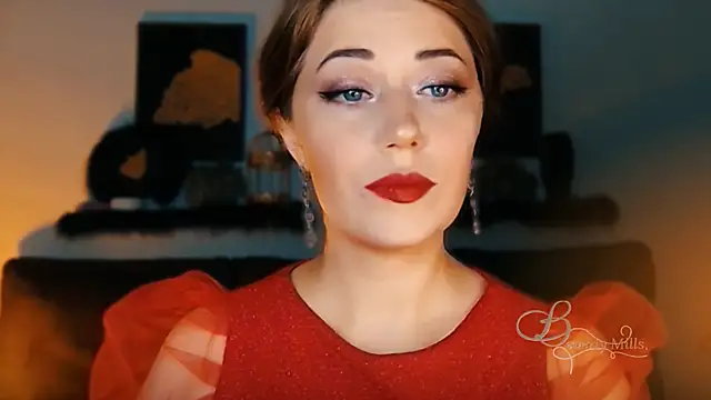 MissBeverlyMills online show from October 4, 3:01 am