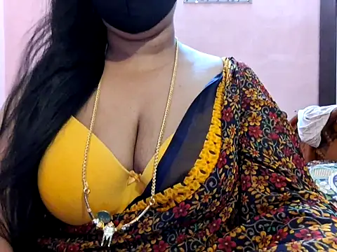 Radha-sweety32 online show from October 8, 6:12 pm