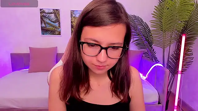 Lina Brownie online show from September 23, 2:32 am