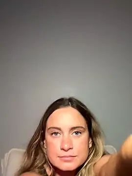 Snapshot of Sophie_Raegan chatting on September 29, 9:31 pm Sophie Raegan online show from September 29, 9:31 pm