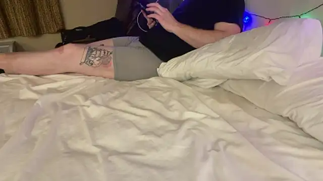 Tylerx9 online show from April 24, 1:14 pm