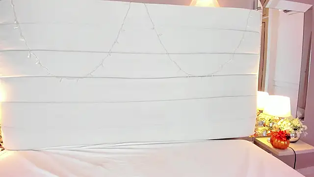 Lilly 2809  online show from October 4, 4:18 am