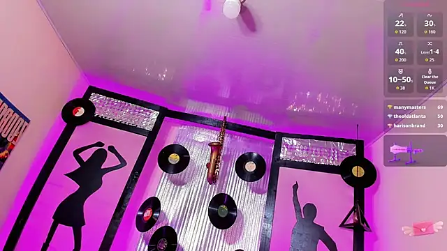  ChanellR  online show from April 18, 11:13 am