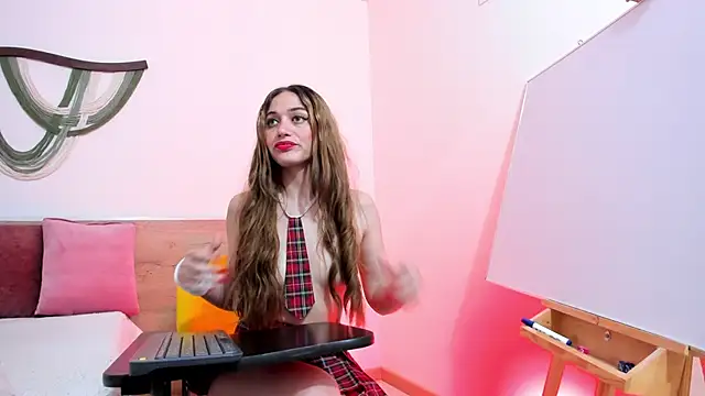 Snapshot of Carolina_hernandez22 chatting on October 21, 1:48 pm Carolina hernandez22 online show from October 21, 1:48 pm