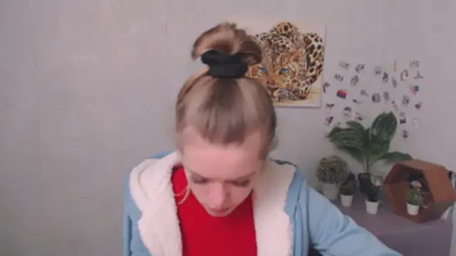 AliceFlirtt  online show from February 5, 12:41 pm